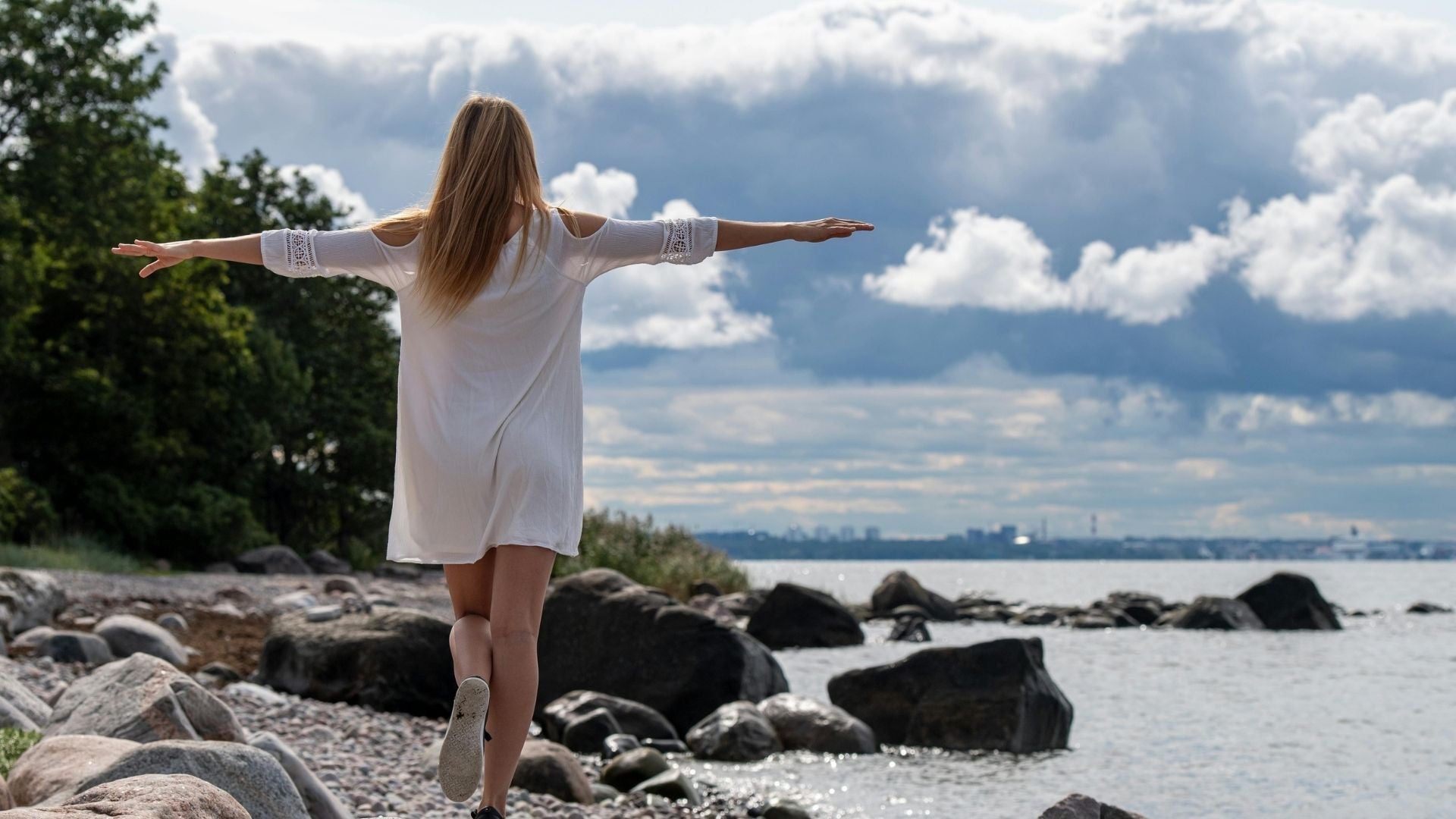 Hormones 101: How Your Daily Rhythm Supports Hormonal Balance